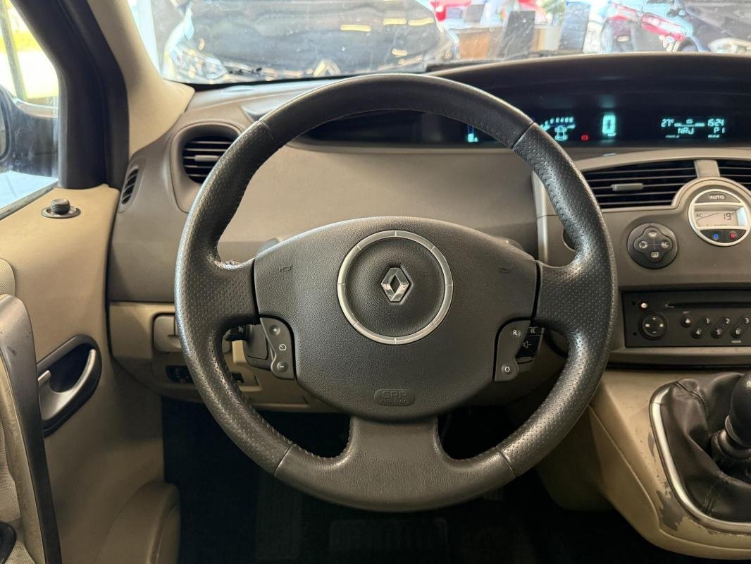 Renault Scénic - Photo 13