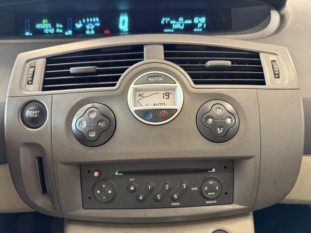 Renault Scénic - Photo 18