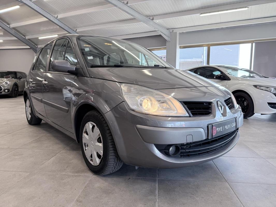 Renault Scénic - Photo 2