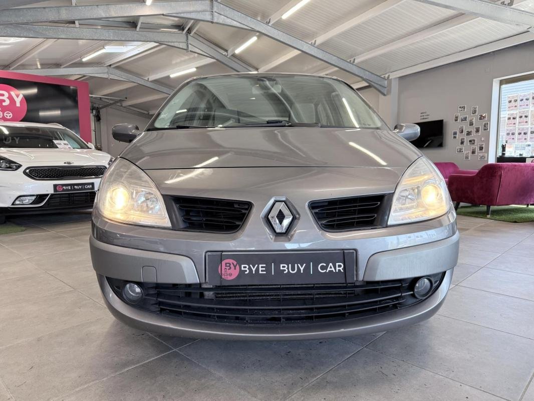 Renault Scénic - Photo 32
