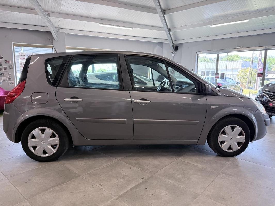 Renault Scénic - Photo 34