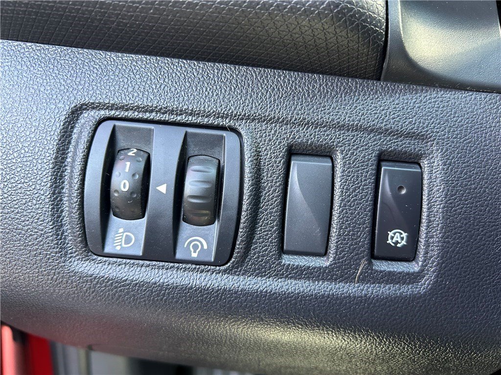 Renault Clio - Photo 16