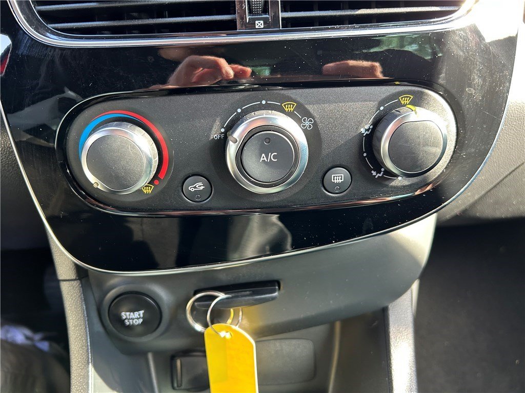 Renault Clio - Photo 19