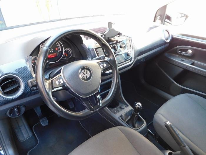Volkswagen Up! - Photo 16