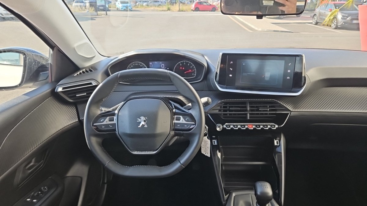 Peugeot 208 affaire - Photo 14