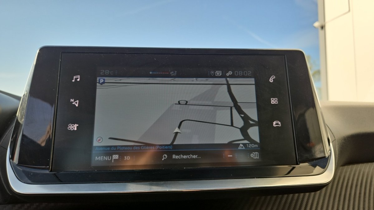 Peugeot 208 affaire - Photo 16