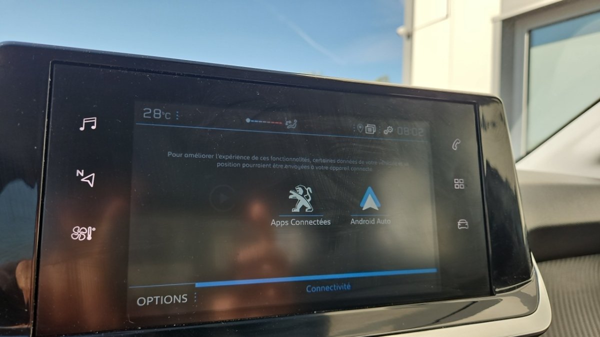 Peugeot 208 affaire - Photo 17