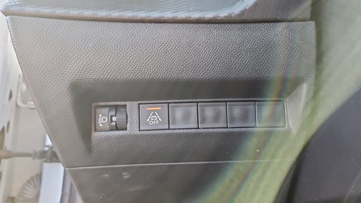 Peugeot 208 affaire - Photo 24