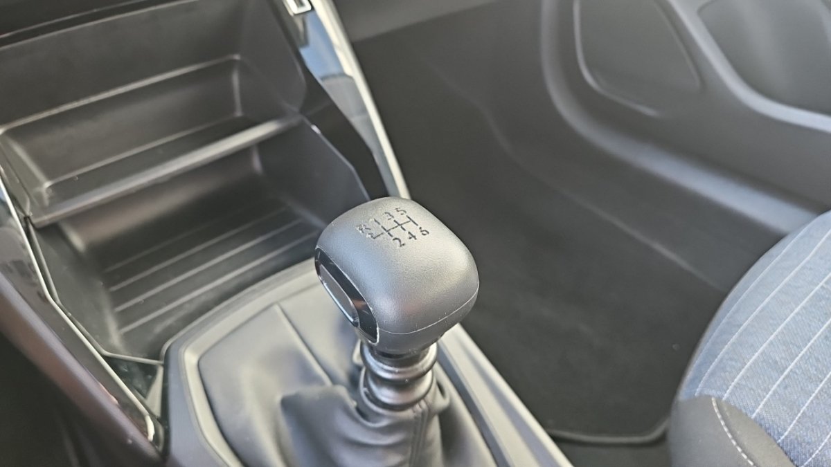 Peugeot 208 affaire - Photo 26
