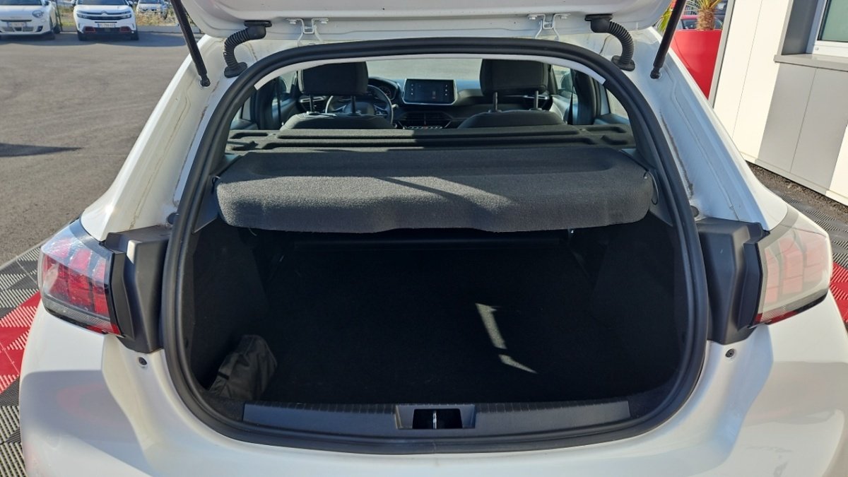 Peugeot 208 affaire - Photo 9