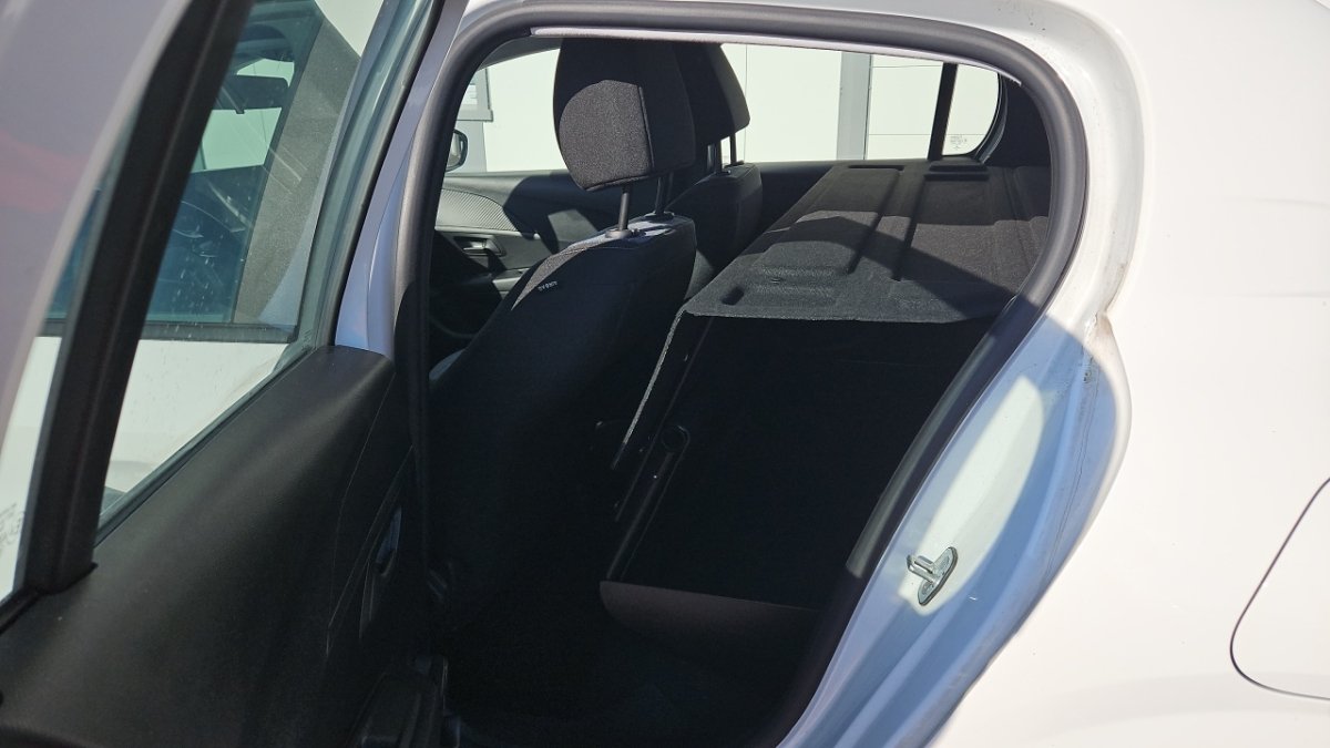 Peugeot 208 affaire - Photo 10