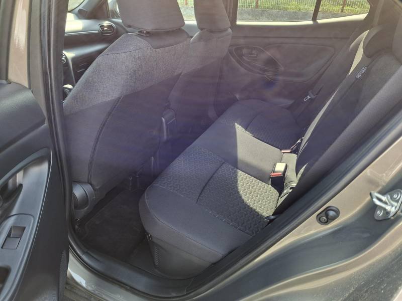 Toyota Yaris - Photo 11