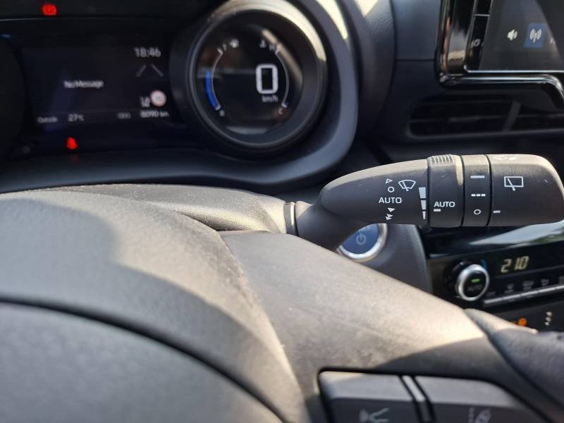 Toyota Yaris - Photo 16