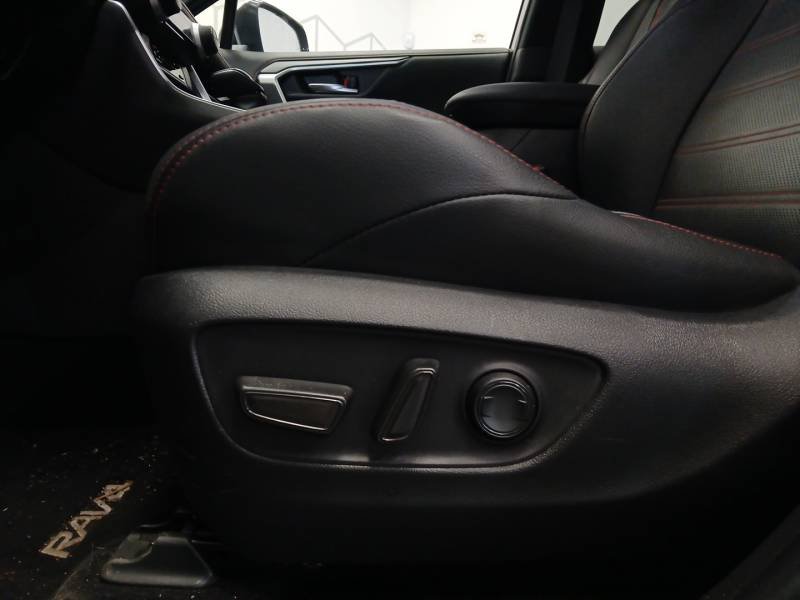 Toyota RAV4 - Photo 19