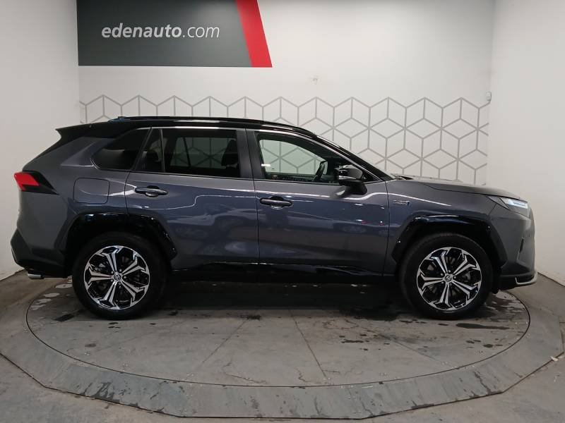 Toyota RAV4 - Photo 6