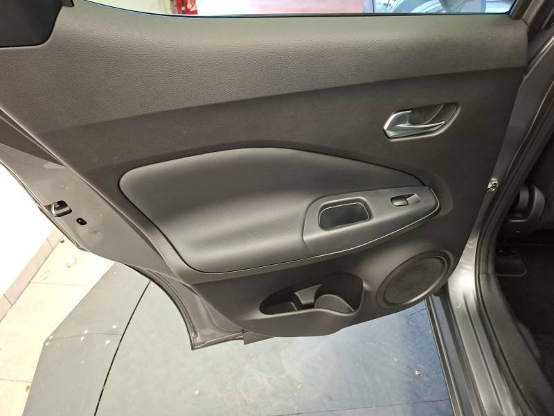 Nissan Juke - Photo 20