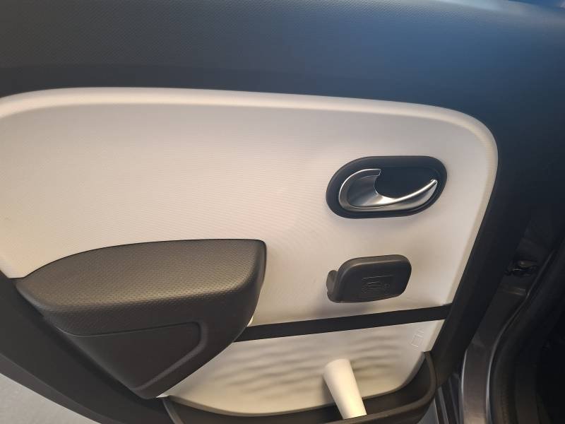 Renault Twingo - Photo 21