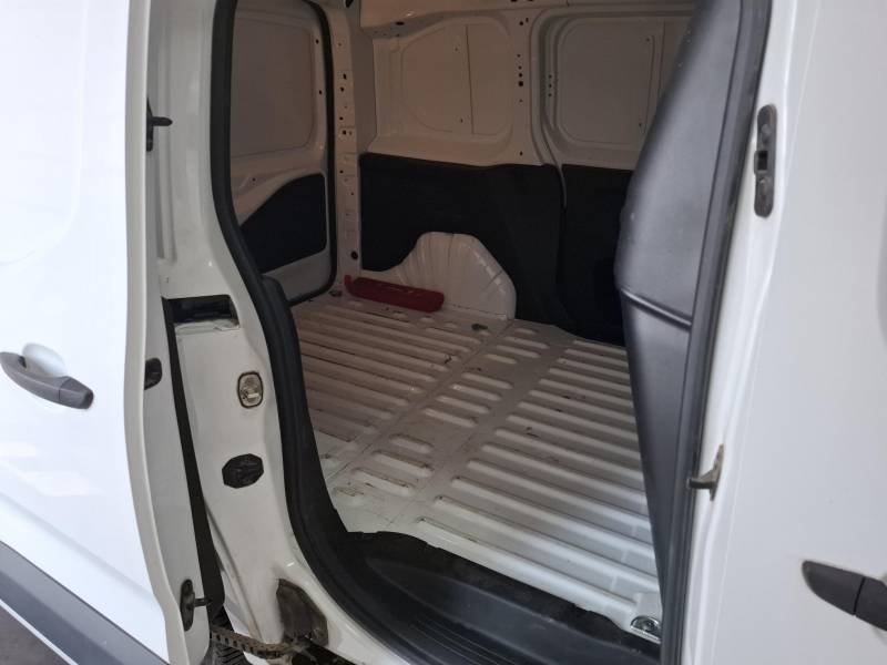 Peugeot Partner - Photo 11