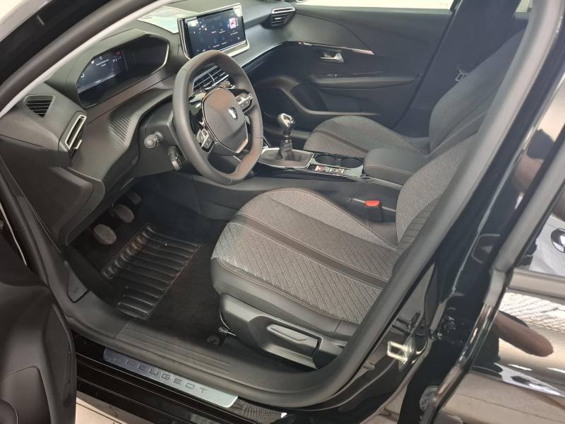 Peugeot 208 - Photo 11