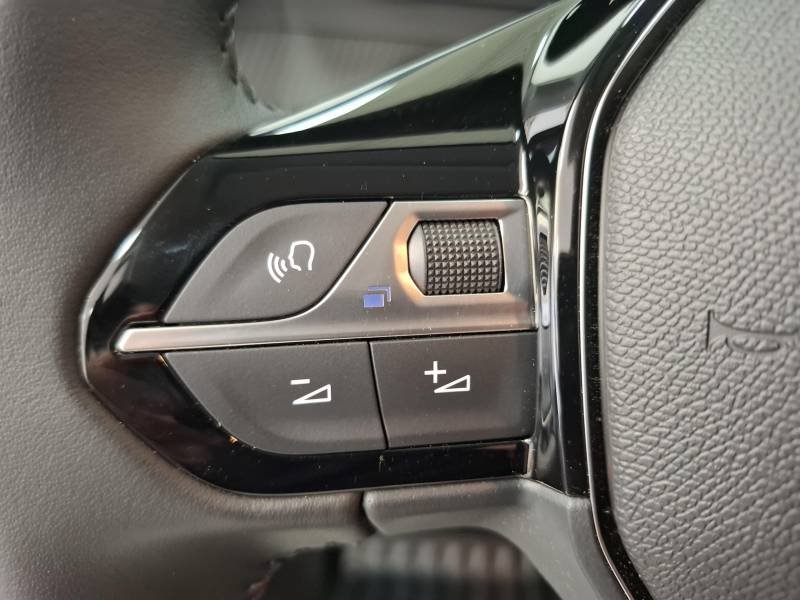 Peugeot 208 - Photo 22