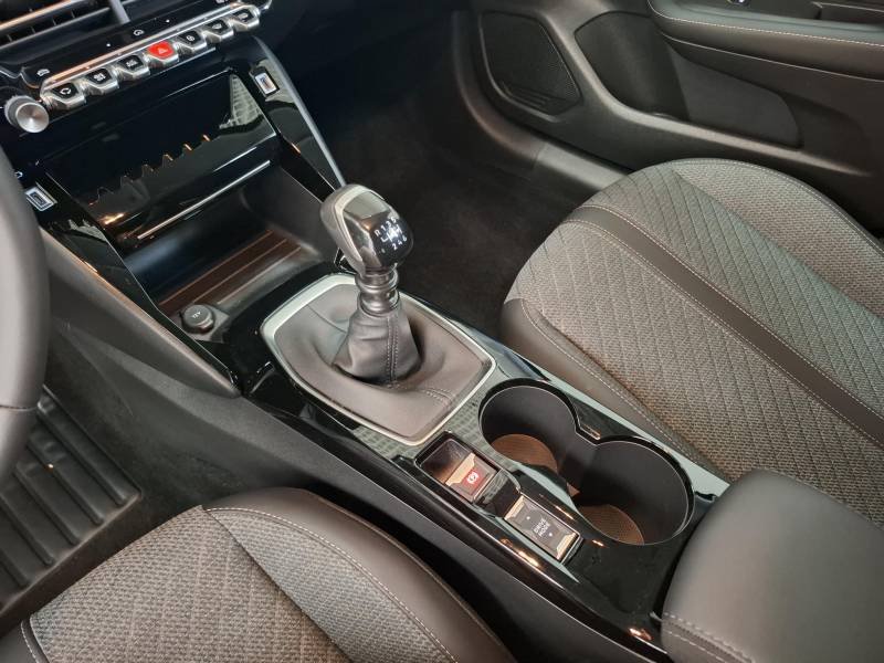 Peugeot 208 - Photo 27