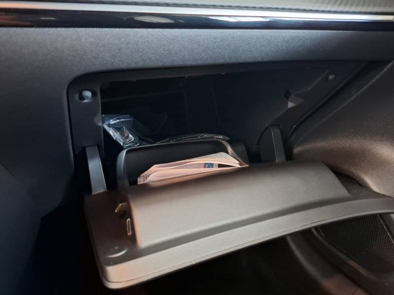 Peugeot 208 - Photo 30