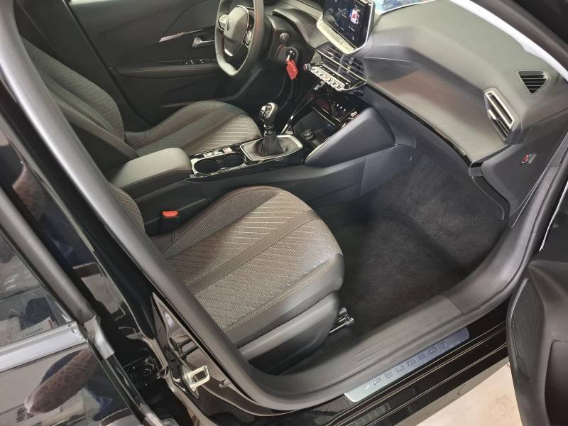Peugeot 208 - Photo 36