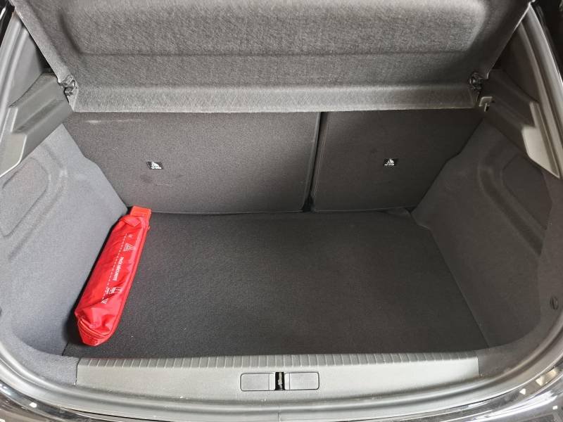 Peugeot 208 - Photo 9
