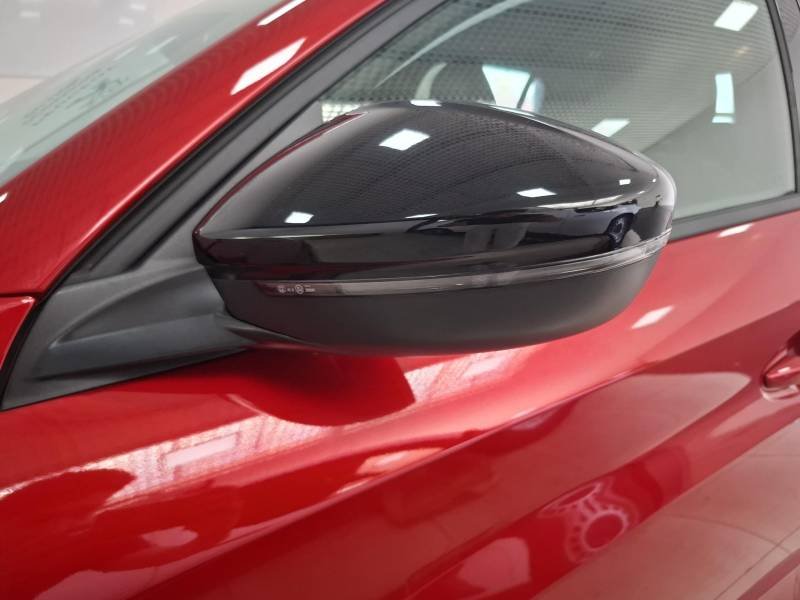 Peugeot 208 - Photo 32
