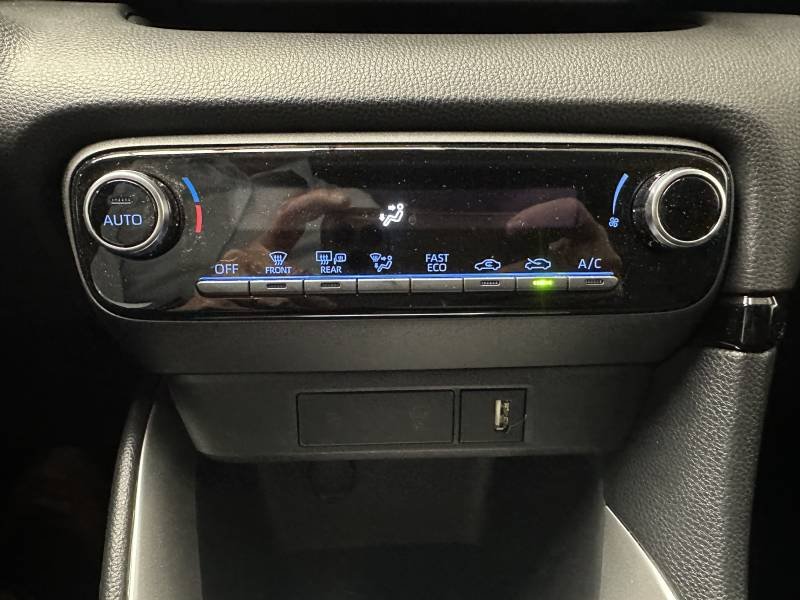 Toyota Yaris - Photo 21