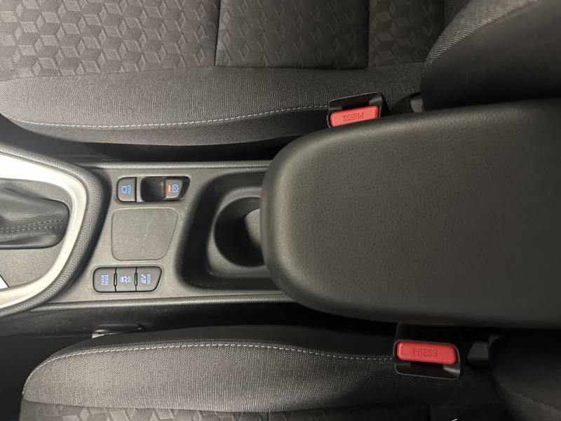 Toyota Yaris - Photo 23