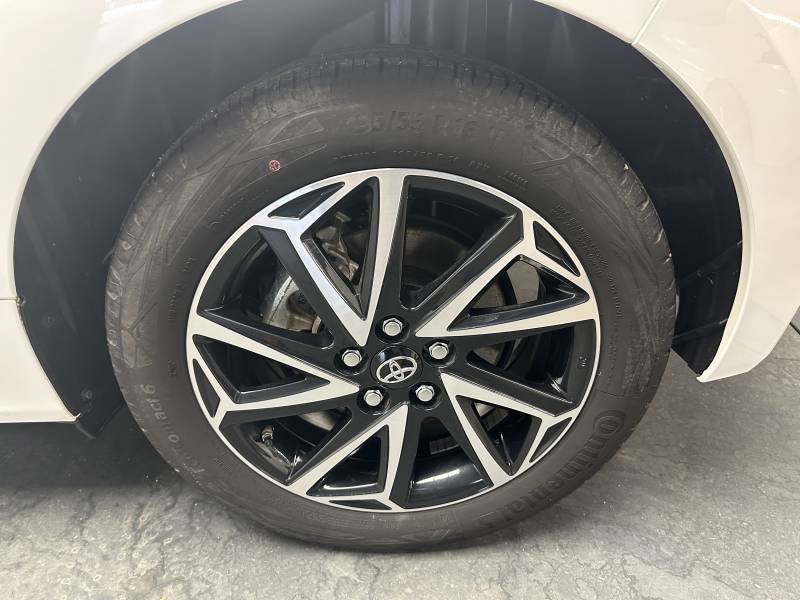 Toyota Yaris - Photo 8