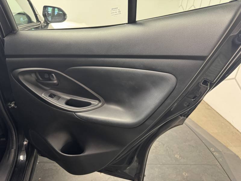 Toyota Yaris - Photo 39