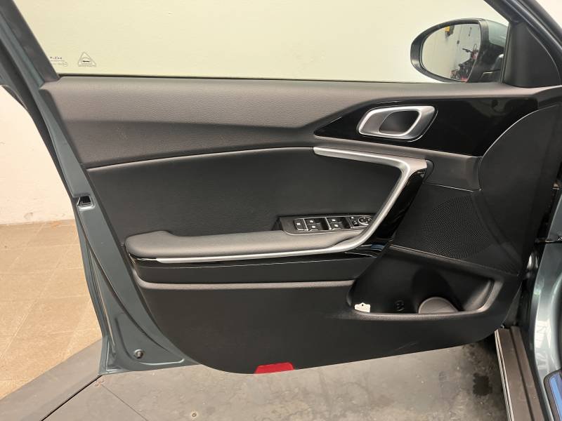 Kia Xceed - Photo 25