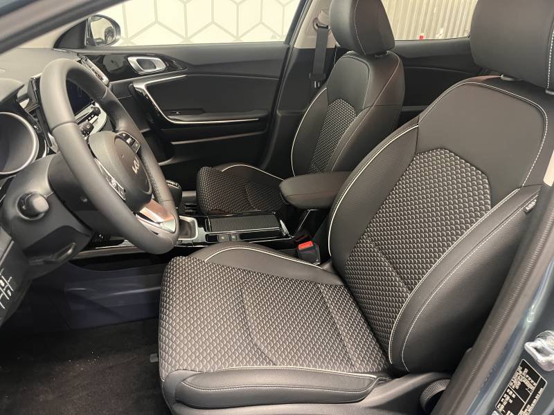 Kia Xceed - Photo 40