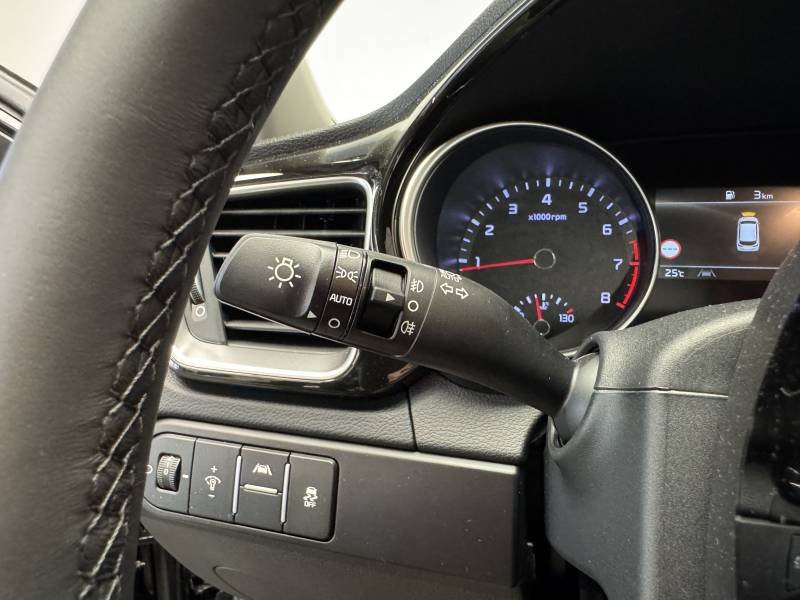 Kia CEED - Photo 25