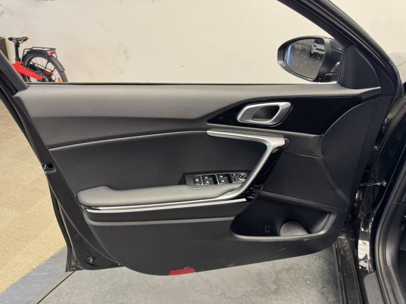 Kia CEED - Photo 36