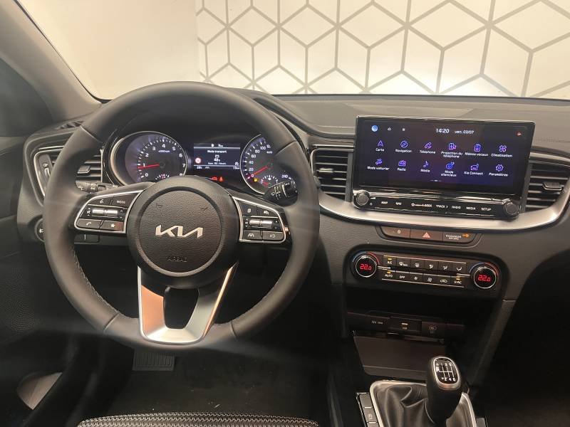 Kia CEED - Photo 11