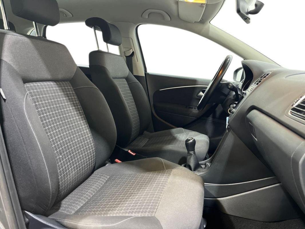 Volkswagen Polo - Photo 13