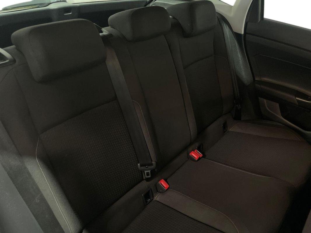 Volkswagen Polo - Photo 23