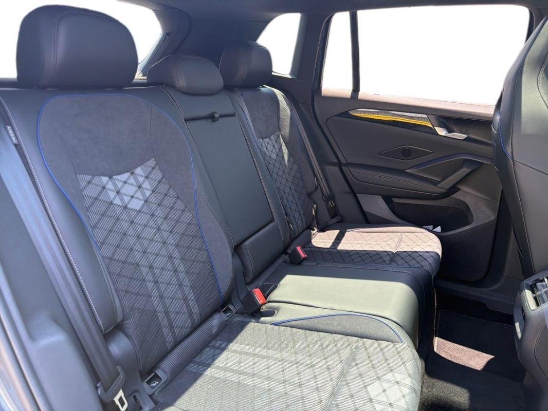 Volkswagen Tiguan - Photo 23