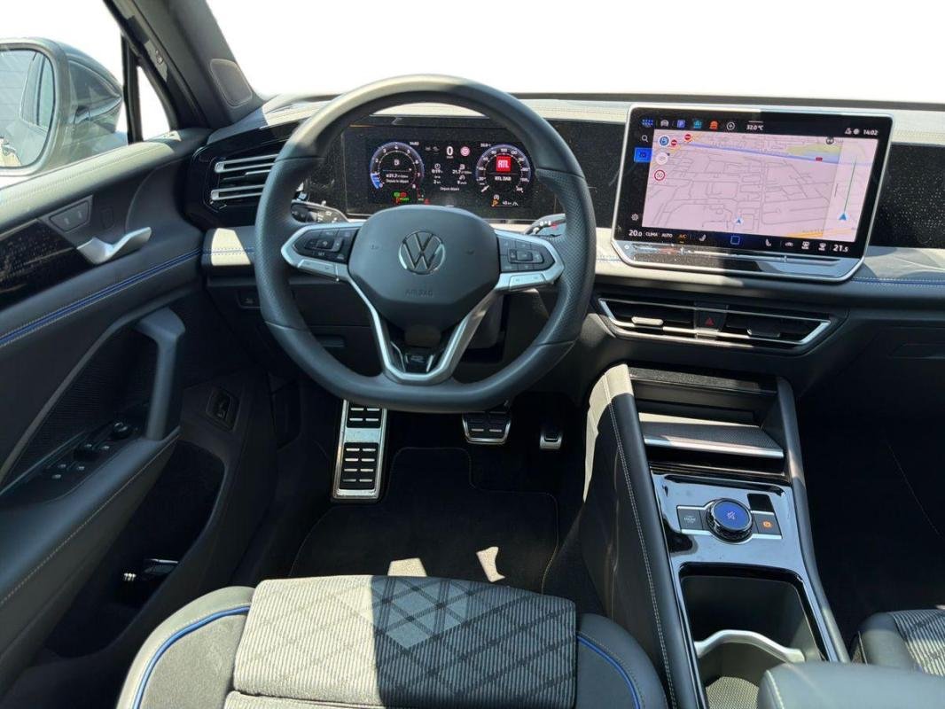Volkswagen Tiguan - Photo 24