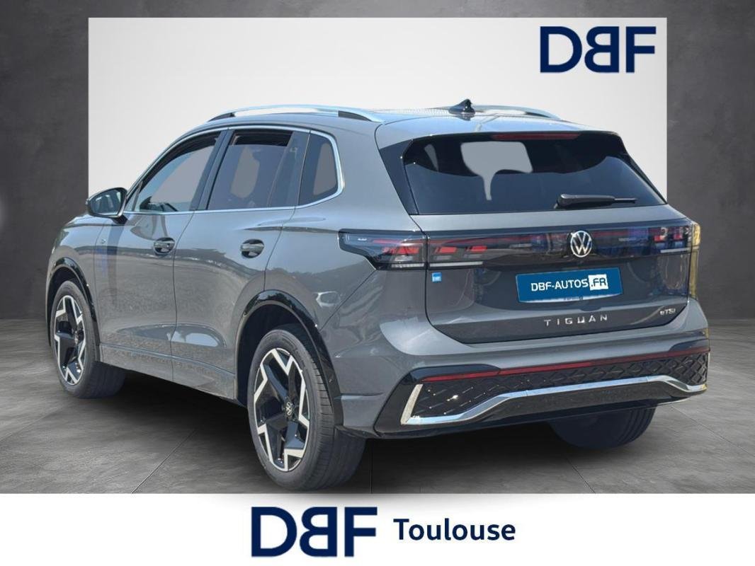 Volkswagen Tiguan - Photo 3