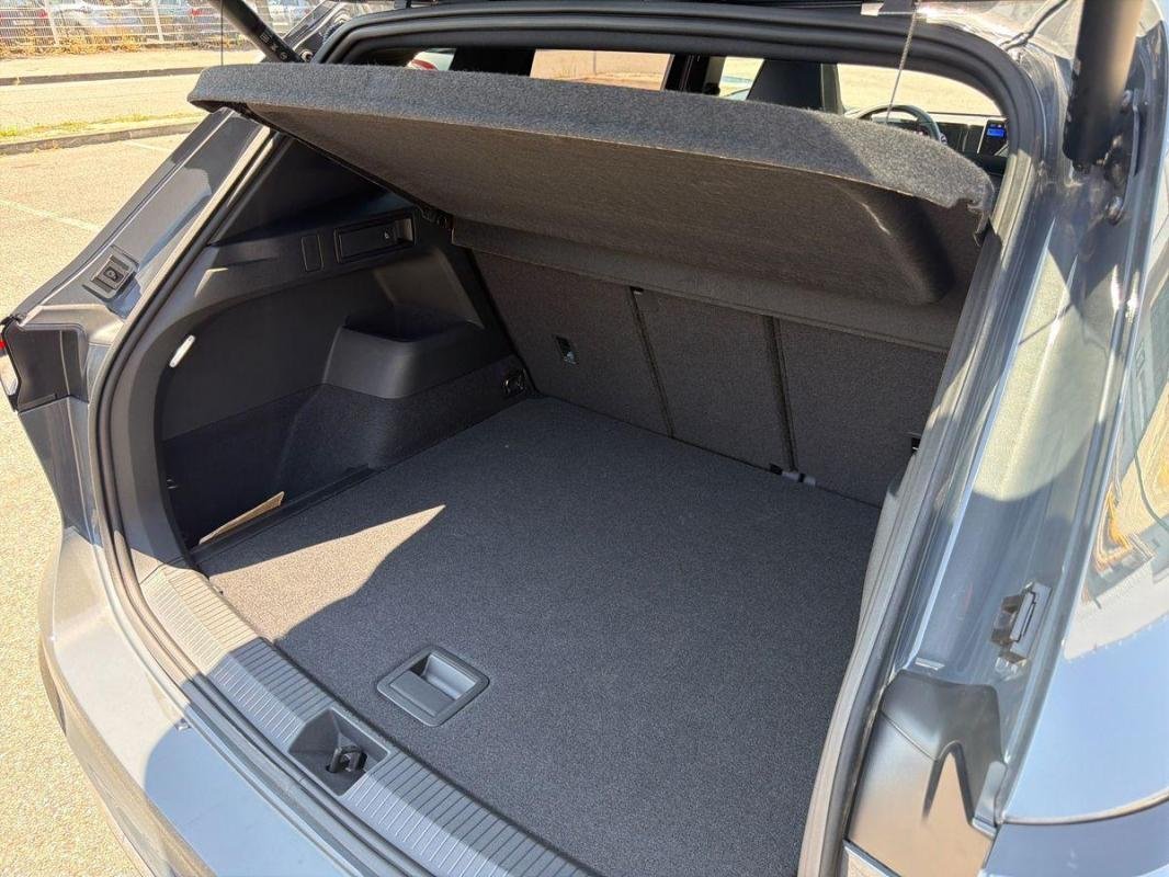 Volkswagen Tiguan - Photo 32