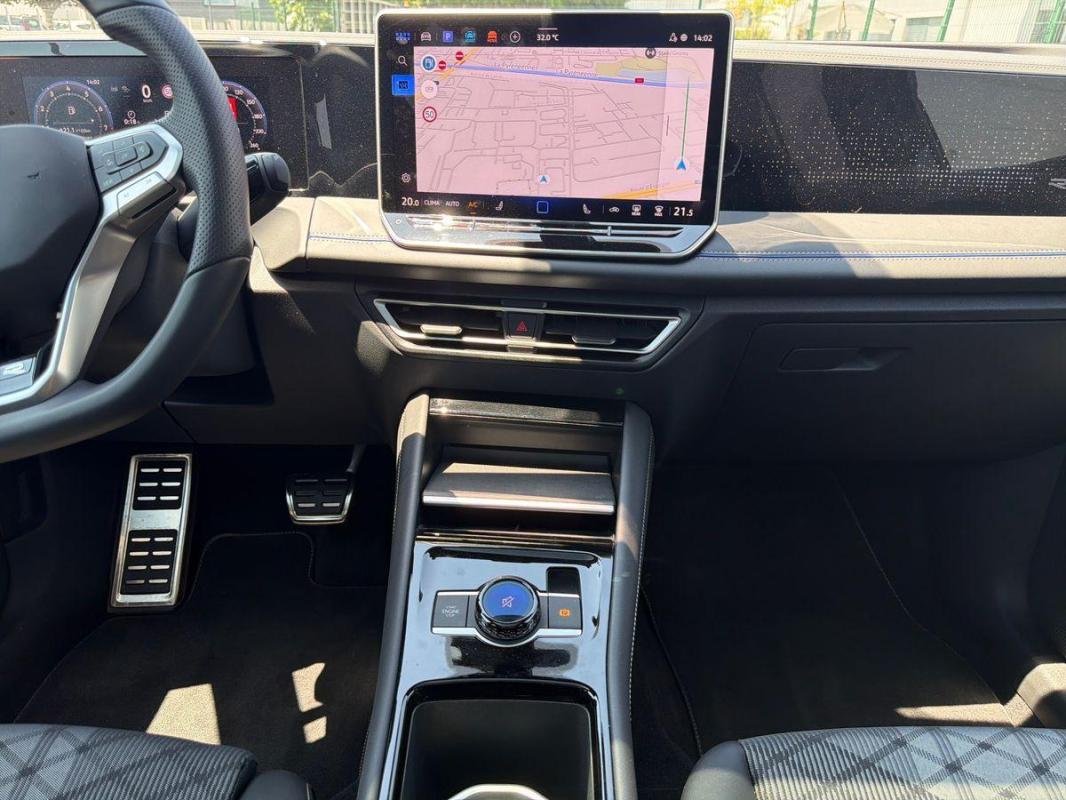Volkswagen Tiguan - Photo 10