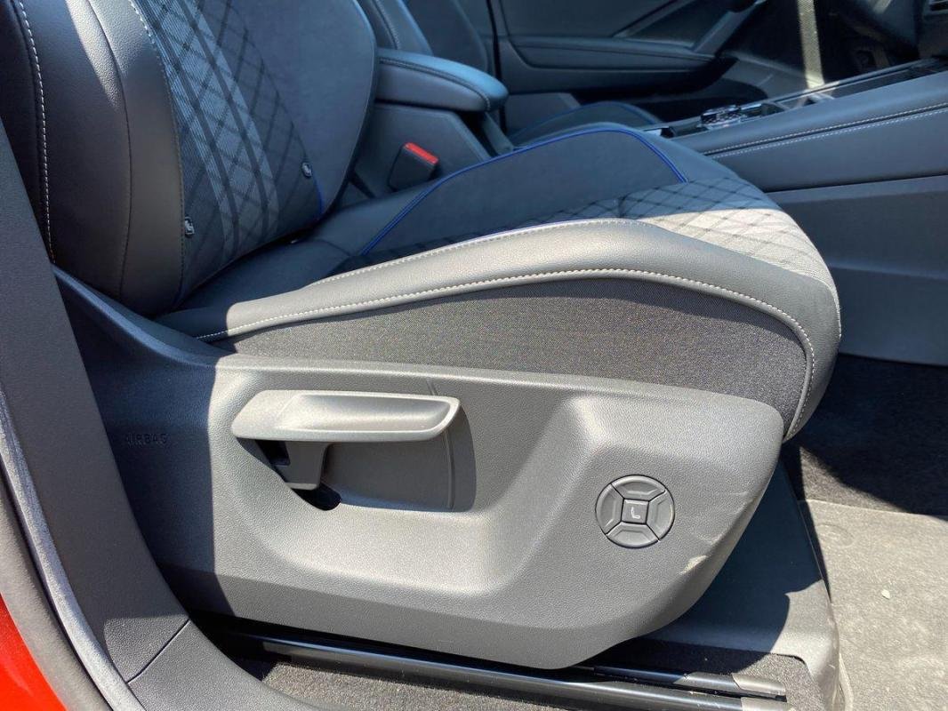 Volkswagen Tiguan - Photo 14
