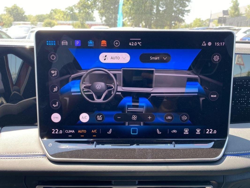 Volkswagen Tiguan - Photo 18