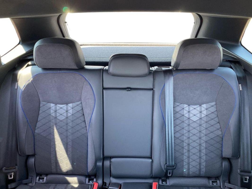 Volkswagen Tiguan - Photo 21
