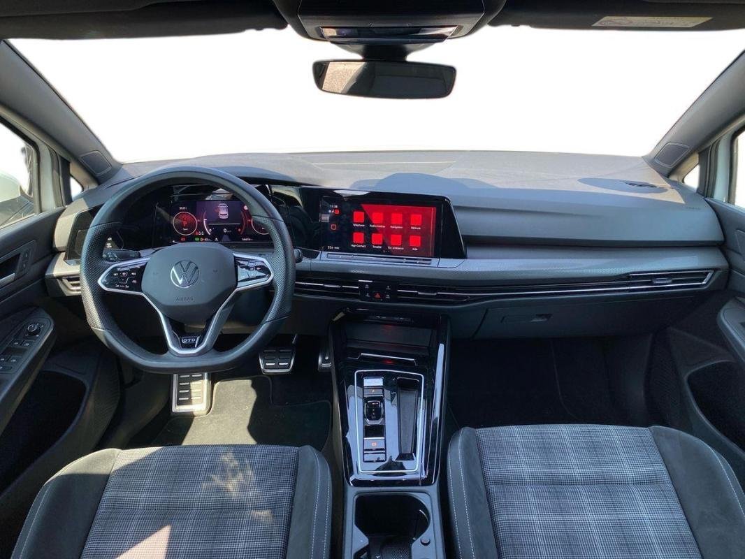Volkswagen Golf - Photo 8