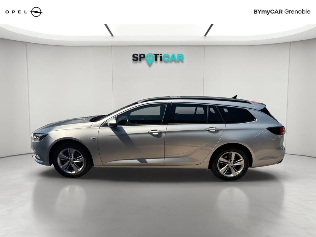 Opel Insignia Sports Tourer - Photo 2